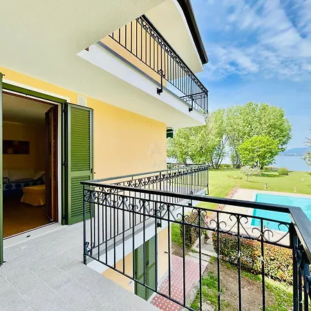 Little Venezia - Relax In Piscina Fronte Appartamento *