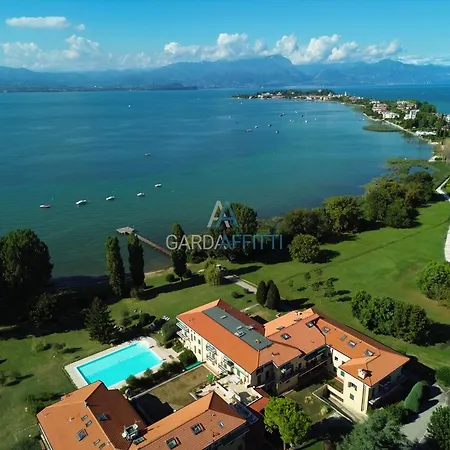 Appartamento Little Venezia - Relax In Piscina Fronte Sirmione